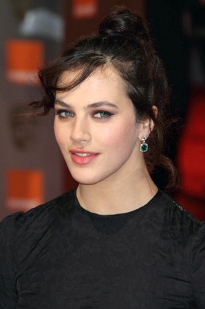 Bio Jessica Brown Findlay | Showbizzsite