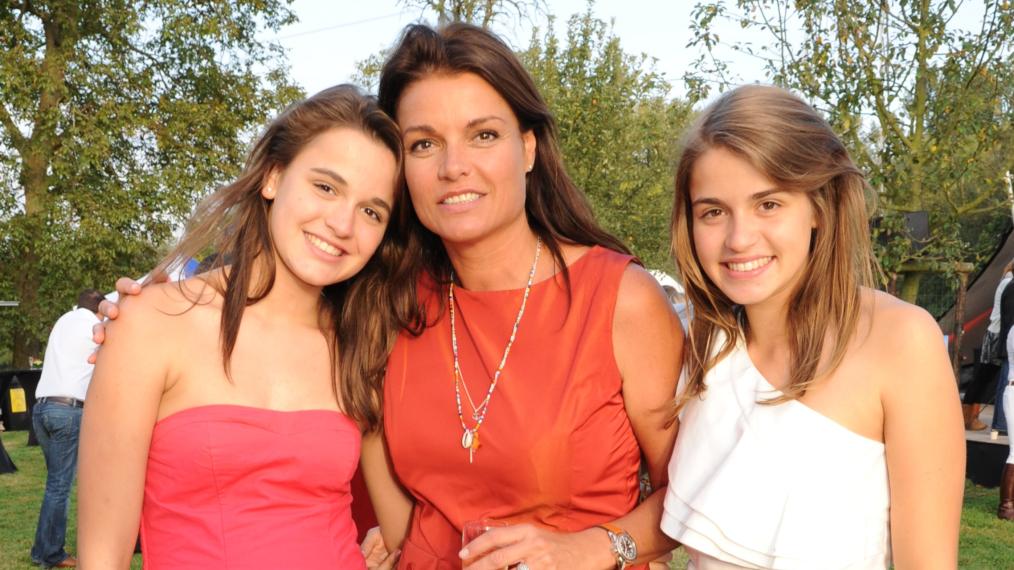 Goedele Liekens met dochters Merel en Celeste
