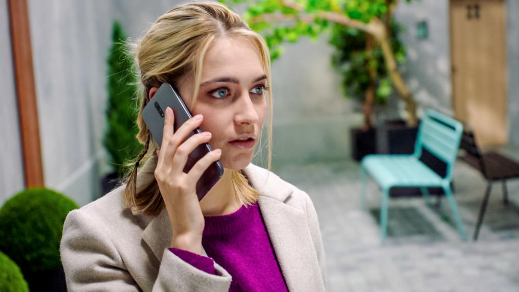 Tinne Oltmans in Lisa - aflevering 90