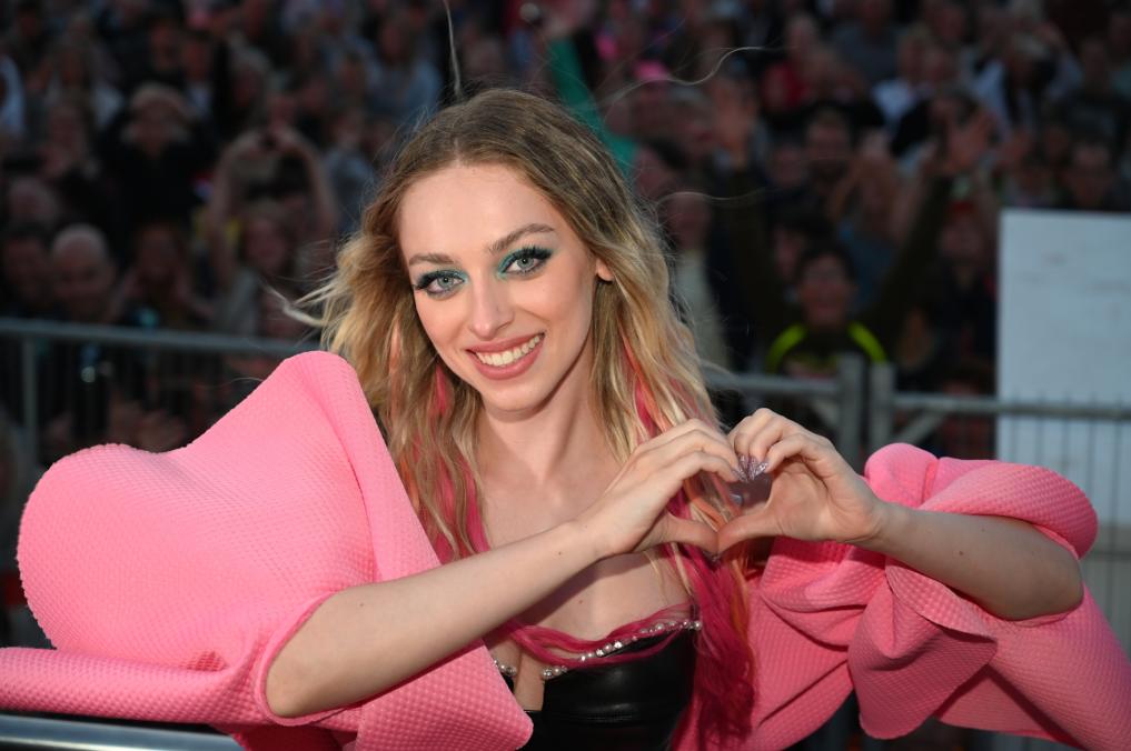 Camille moet afscheid nemen van haar ouders