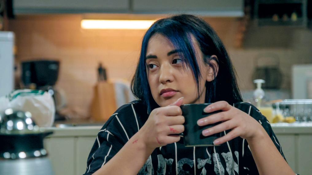 Cyra Gwynth in Familie - aflevering 7157