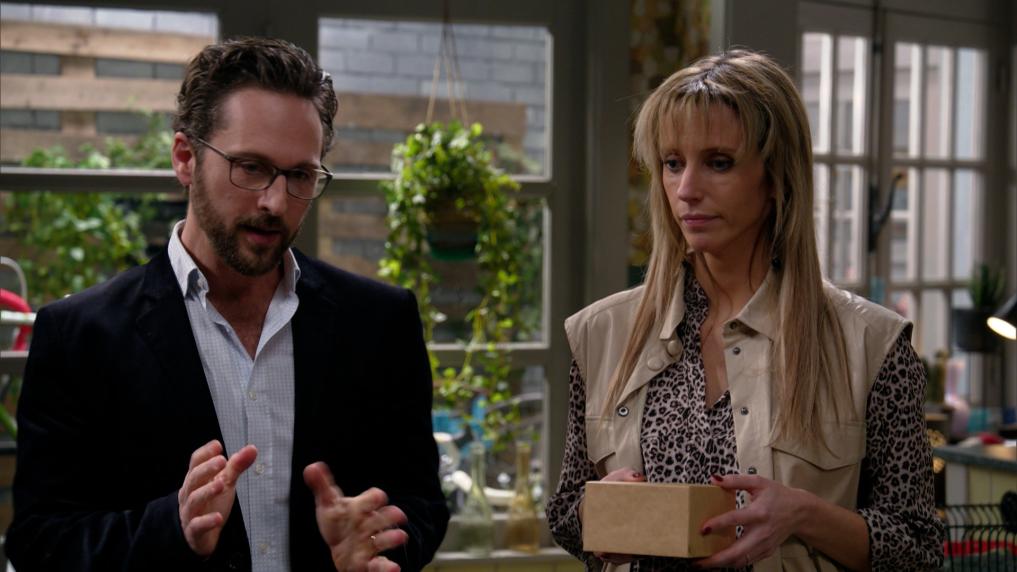 Thuis aflevering 5396