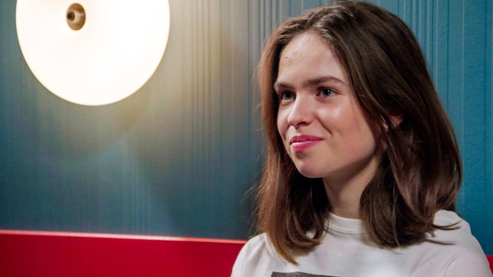 Ninalotte Roose in aflevering 7216 van Familie