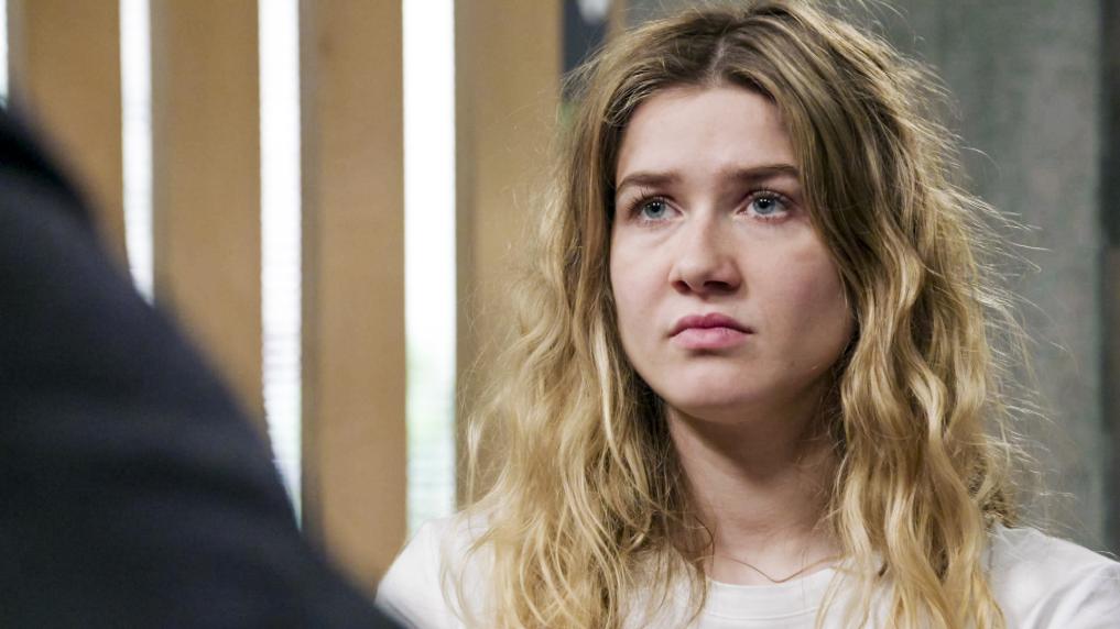 Charlotte Sieben in aflevering 7259 van Familie