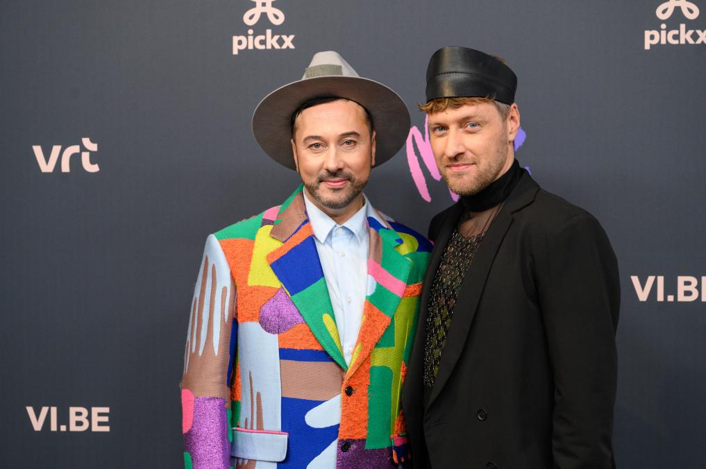 Gustaph met zijn vriend