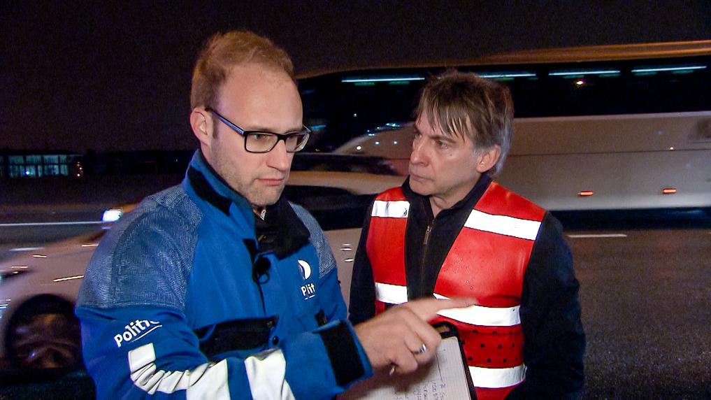 Yann Cools en Luc Alloo in Alloo bij de Wegpolitie