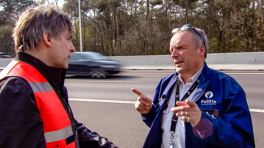 Luk Alloo en Francis bij Alloo bij de wegpolitie