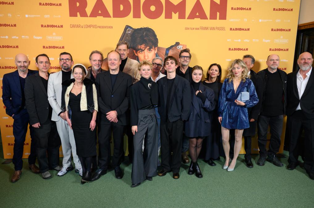 Cast Radioman