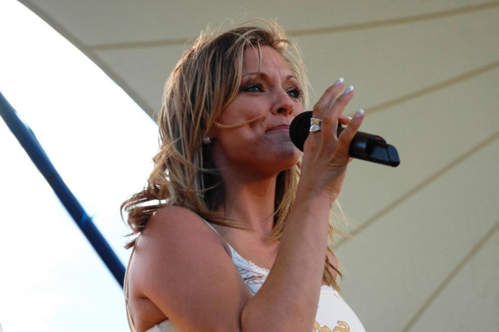 Laura Lynn in 10 om te zien (2006)