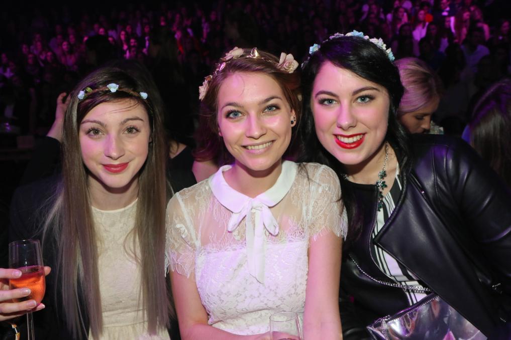 Tinne Oltmans, Marie Verhulst