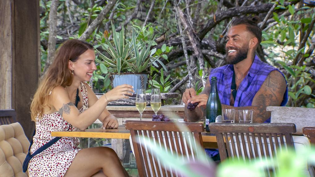 Gaetan in Free Love Paradise