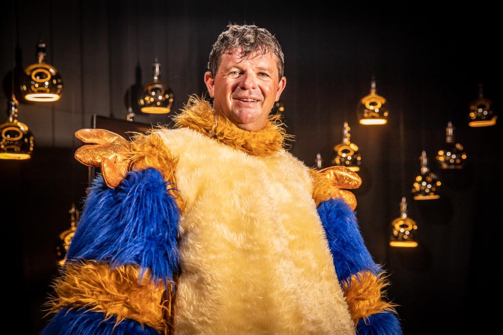 Bart Tommelein als Monster in The Masked Singer