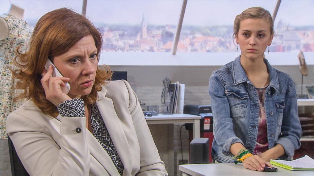 Sandrine André en Sarah-Lynn Clerckx in Familie