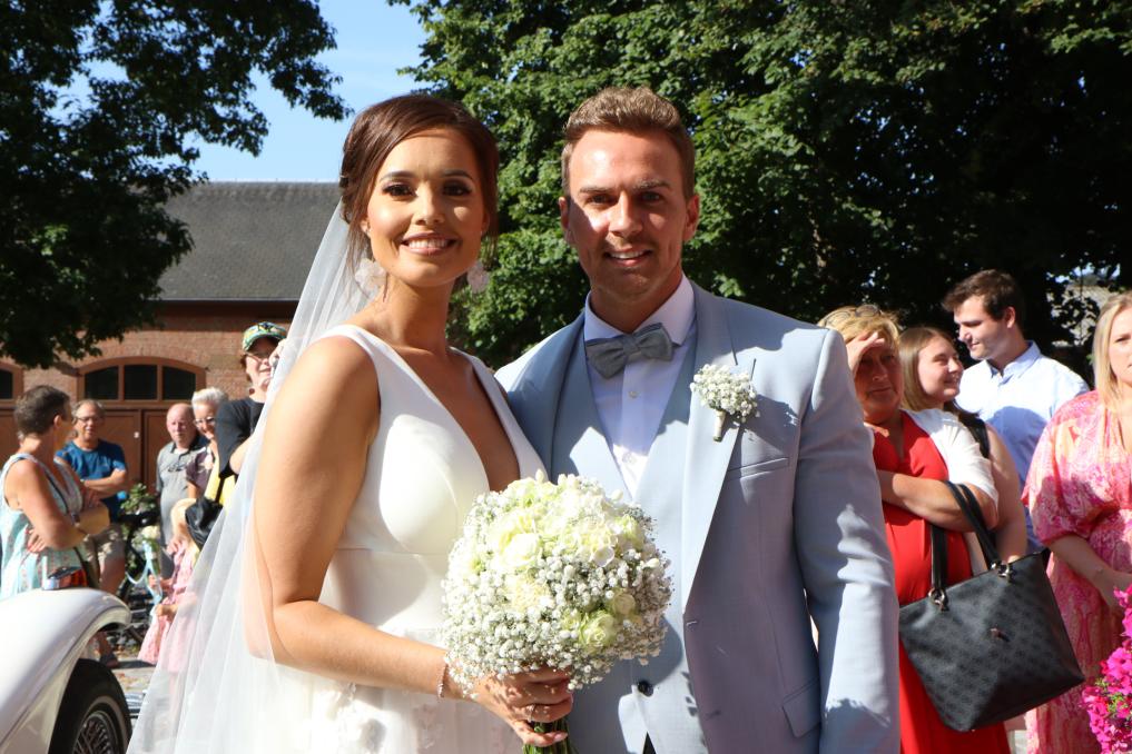 Lissa Lewis en Niels getrouwd